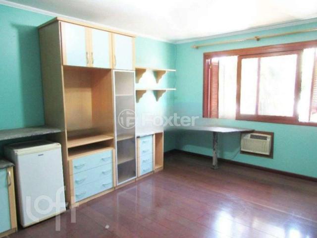 Casa / Sobrado para Venda em Porto Alegre/RS Sarandi 4 Quartos