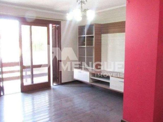 Casa / Sobrado para Venda em Porto Alegre/RS Sarandi 4 Quartos
