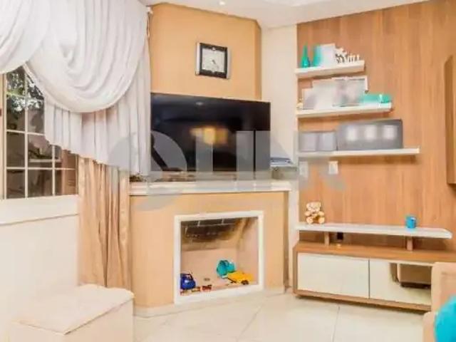Casa / Sobrado para Venda em Porto Alegre/RS Sarandi 4 Quartos