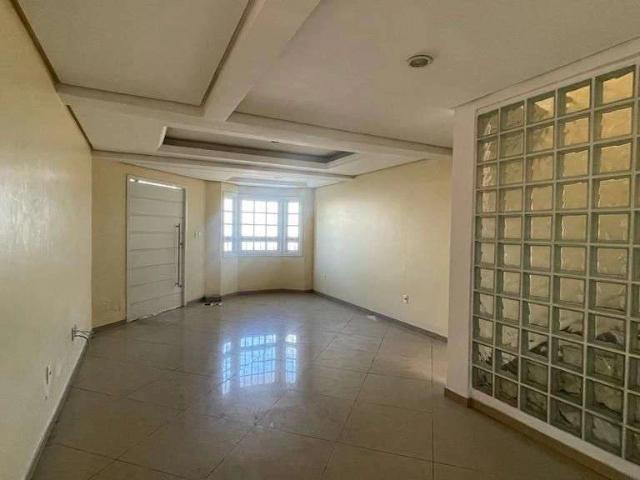 Casa / Sobrado para Venda em Porto Alegre/RS Sarandi 4 Quartos
