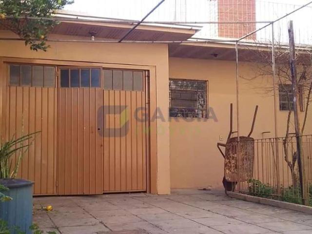 Casa / Sobrado para Venda em Porto Alegre/RS Sarandi 4 Quartos