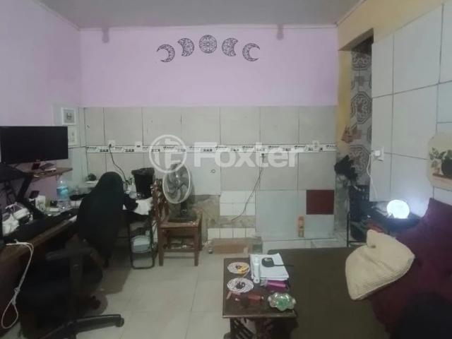 Casa / Sobrado para Venda em Porto Alegre/RS Sarandi 4 Quartos