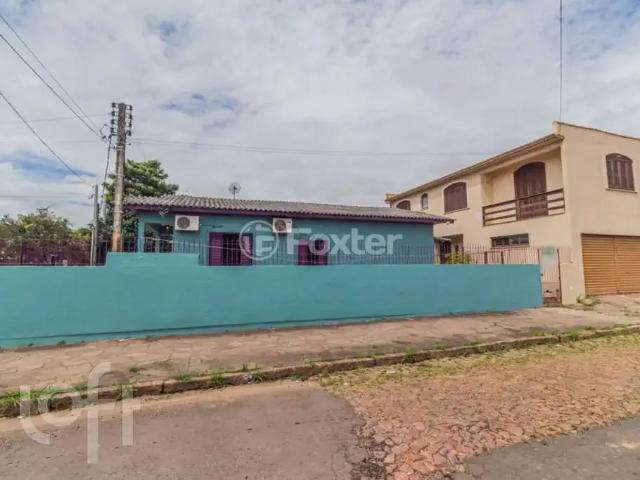Casa / Sobrado para Venda em Porto Alegre/RS Sarandi 5 Quartos