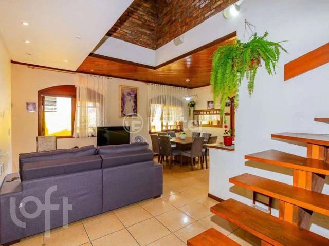 Casa / Sobrado para Venda em Porto Alegre/RS Sarandi 5 Quartos