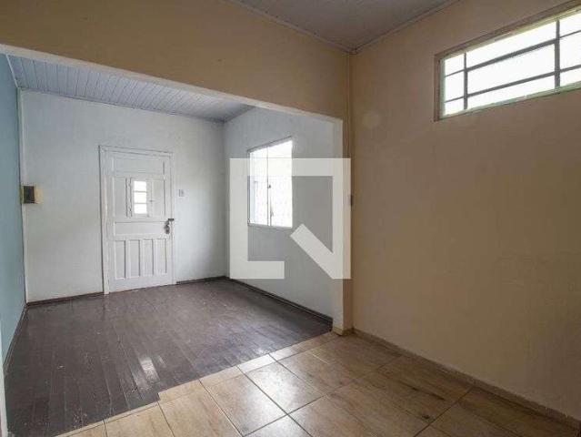 Casa / Sobrado para Venda em Porto Alegre/RS Sarandi 5 Quartos