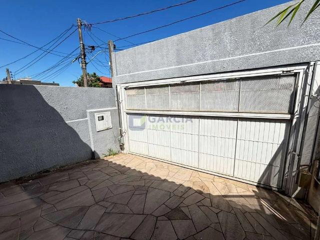 Casa / Sobrado para Venda em Porto Alegre/RS Sarandi 7 Quartos
