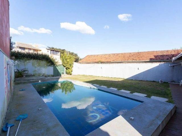 Casa / Sobrado para Venda em Porto Alegre/RS Serraria 4 Quartos