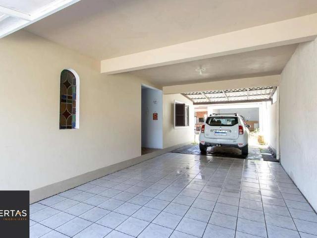 Casa / Sobrado para Venda em Porto Alegre/RS Serraria 4 Quartos