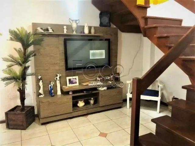 Casa / Sobrado para Venda em Porto Alegre/RS Serraria 3 Quartos
