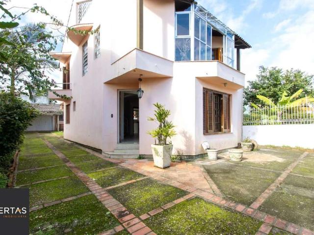 Casa / Sobrado para Venda em Porto Alegre/RS Serraria 3 Quartos