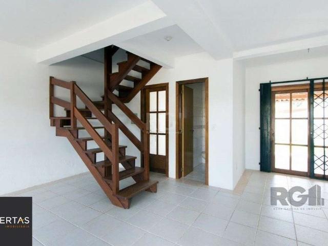 Casa / Sobrado para Venda em Porto Alegre/RS Serraria 3 Quartos