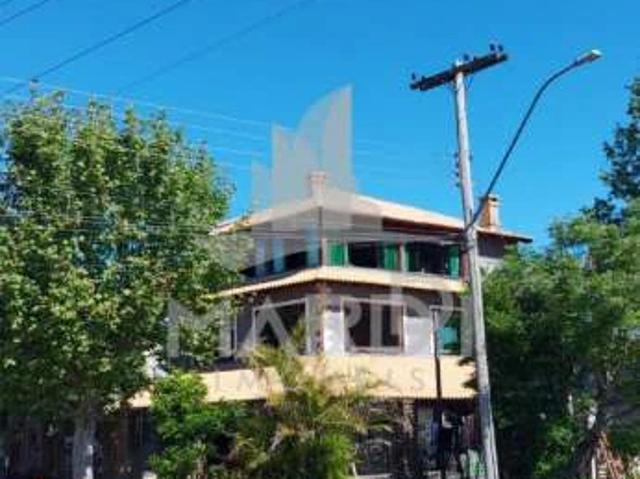 Casa / Sobrado para Venda em Porto Alegre/RS Serraria 3 Quartos