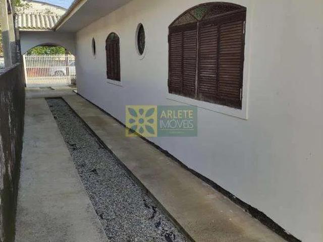 Casa / Sobrado para Venda em Porto Belo/SC Centro 3 Quartos