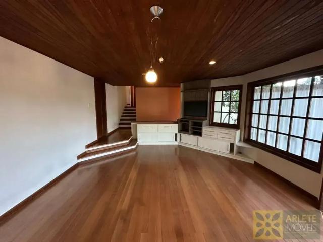 Casa / Sobrado para Venda em Porto Belo/SC Centro 3 Quartos