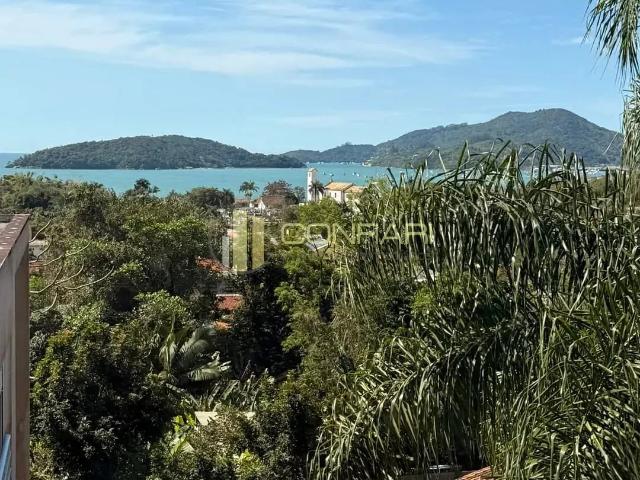 Casa / Sobrado para Venda em Porto Belo/SC Centro 3 Quartos