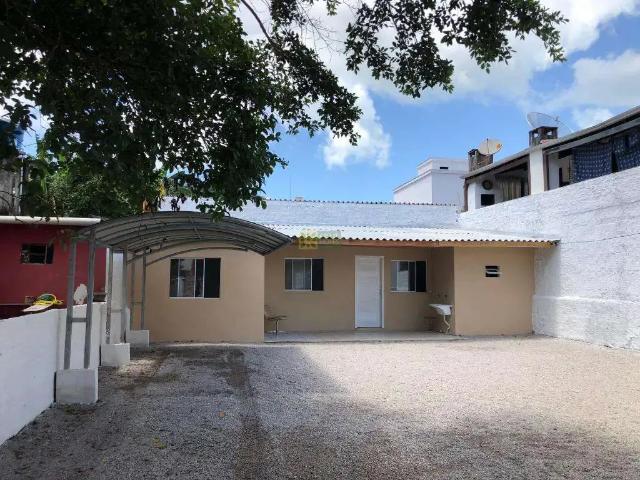 Casa / Sobrado para Venda em Porto Belo/SC Centro 4 Quartos