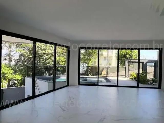 Casa / Sobrado para Venda em Porto Belo/SC Centro