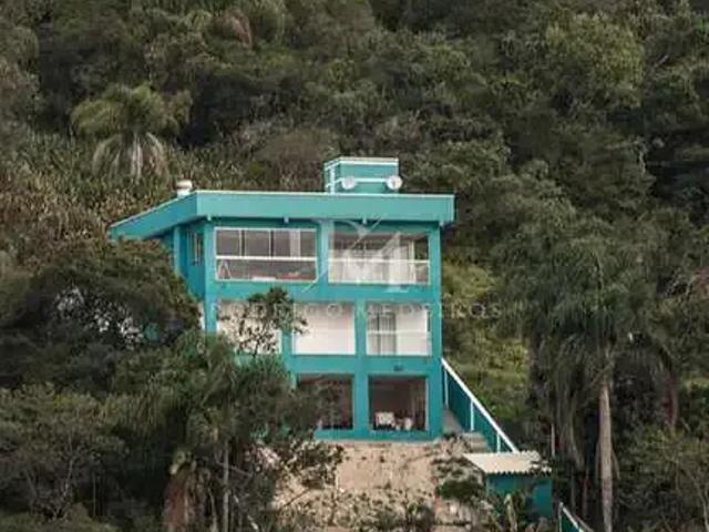 Casa / Sobrado para Venda em Porto Belo/SC Araçá 4 Quartos