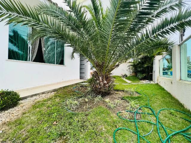 Casa / Sobrado para Venda em Porto Belo/SC Balneário Perequê 3 Quartos
