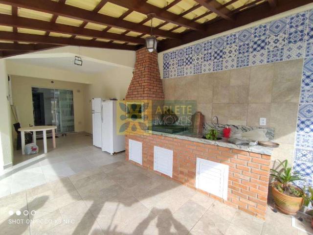 Casa / Sobrado para Venda em Porto Belo/SC Balneário Perequê 2 Quartos