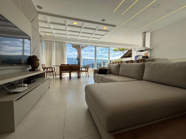 Casa / Sobrado para Venda em Porto Belo/SC Balneário Perequê 4 Quartos