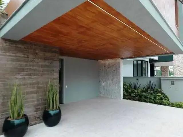 Casa / Sobrado para Venda em Porto Belo/SC Balneário Perequê 4 Quartos