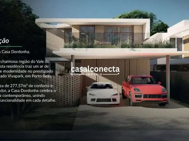 Casa / Sobrado para Venda em Porto Belo/SC Balneário Perequê 4 Quartos