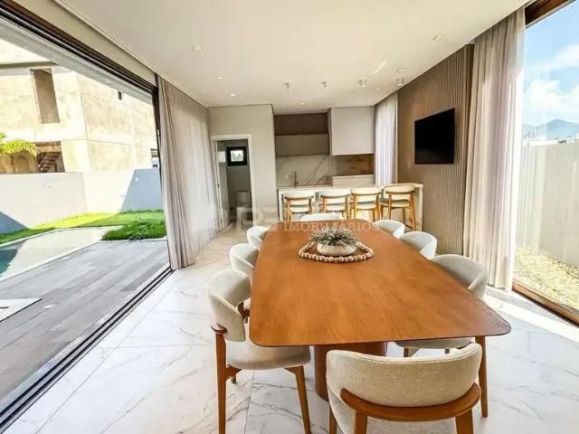 Casa / Sobrado para Venda em Porto Belo/SC Jardim Dourado 3 Quartos