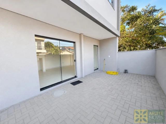 Casa / Sobrado para Venda em Porto Belo/SC Vila Nova 3 Quartos