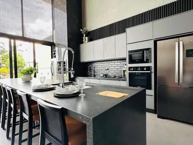 Casa / Sobrado para Venda em Porto Rico/PR Centro 6 Quartos