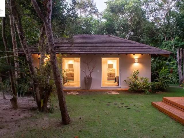 Casa / Sobrado para Venda em Porto Seguro/BA Trancoso 4 Quartos