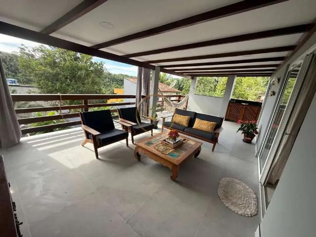 Casa / Sobrado para Venda em Porto Seguro/BA Village II 4 Quartos