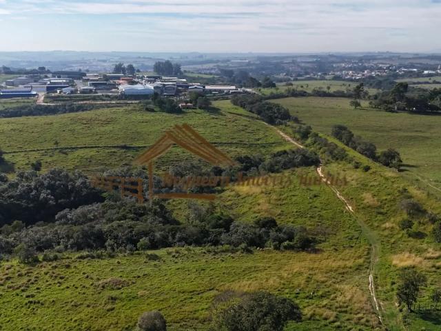 Casa / Sobrado para Venda em Porangaba/SP Área Rural de Porangaba