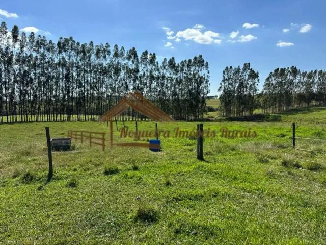 Casa / Sobrado para Venda em Porangaba/SP Área Rural de Porangaba 4 Quartos