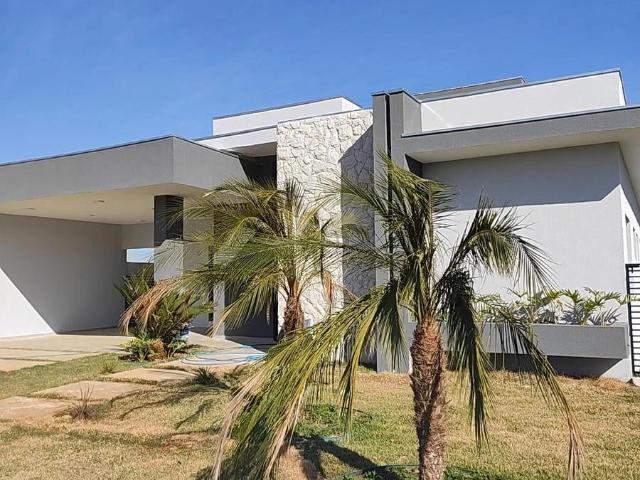 Casa / Sobrado para Venda em Porangaba/SP Centro 3 Quartos