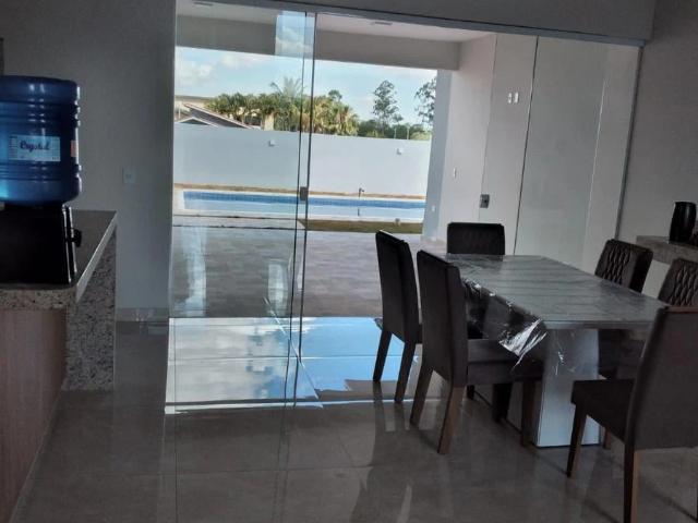Casa / Sobrado para Venda em Porangaba/SP Centro 3 Quartos
