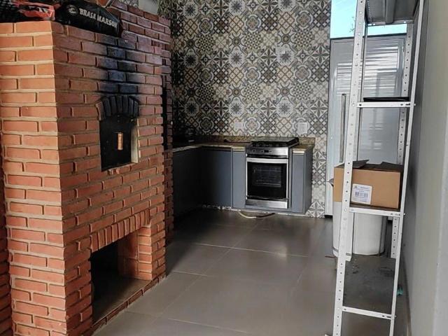 Casa / Sobrado para Venda em Porangaba/SP Centro 3 Quartos