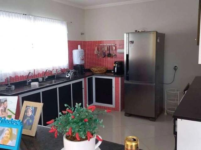 Casa / Sobrado para Venda em Porangaba/SP Centro 4 Quartos