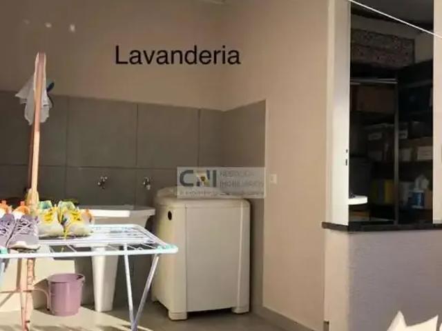 Casa / Sobrado para Venda em Porecatu/PR Centro 3 Quartos