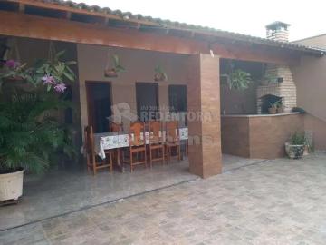 Casa / Sobrado para Venda em Potirendaba/SP Centro 3 Quartos