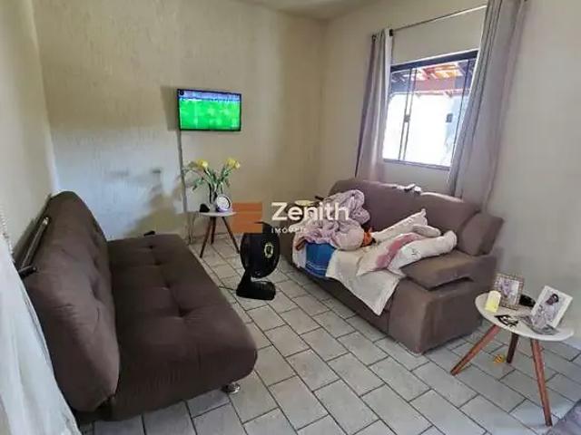 Casa / Sobrado para Venda em Pouso Alegre/MG Árvore Grande 2 Quartos
