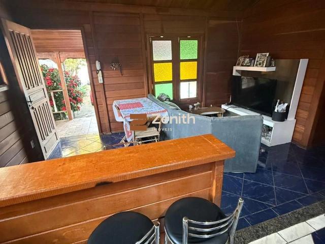 Casa / Sobrado para Venda em Pouso Alegre/MG Árvore Grande 3 Quartos