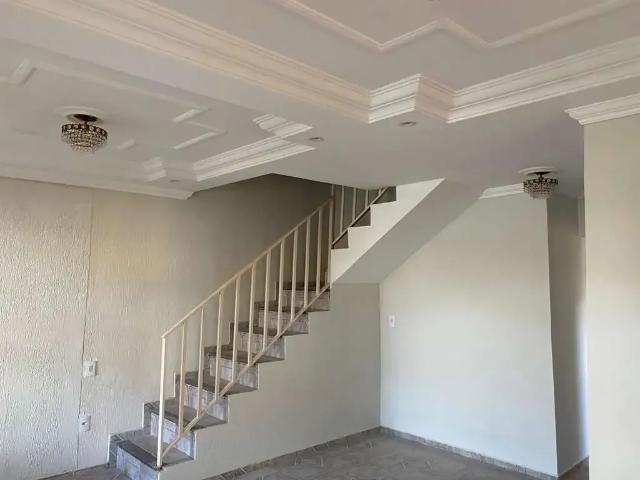 Casa / Sobrado para Venda em Pouso Alegre/MG Árvore Grande 3 Quartos