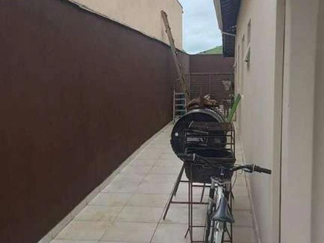 Casa / Sobrado para Venda em Pouso Alegre/MG Bela Itália 3 Quartos