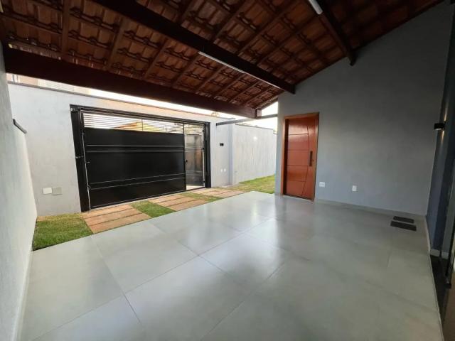 Casa / Sobrado para Venda em Pouso Alegre/MG Centro 3 Quartos