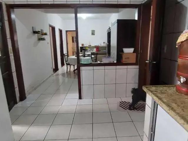 Casa / Sobrado para Venda em Pouso Alegre/MG Centro 3 Quartos