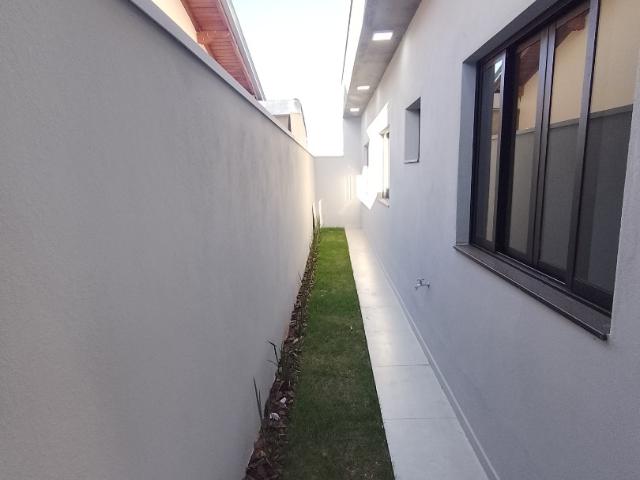 Casa / Sobrado para Venda em Pouso Alegre/MG Centro 3 Quartos