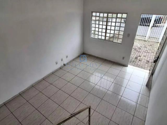 Casa / Sobrado para Venda em Pouso Alegre/MG Centro 2 Quartos