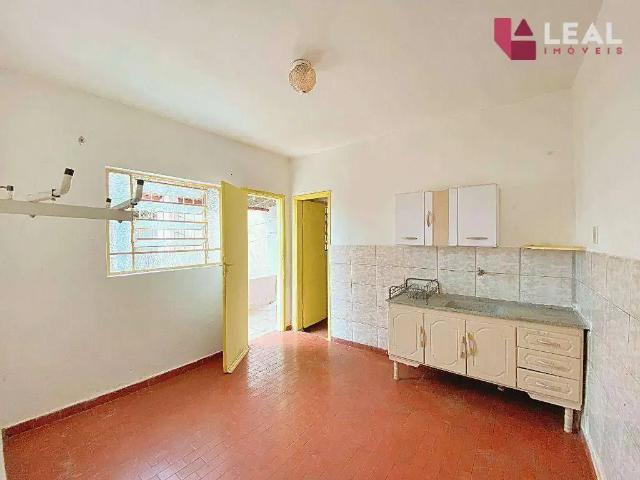 Casa / Sobrado para Venda em Pouso Alegre/MG Centro 2 Quartos