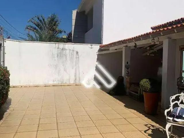 Casa / Sobrado para Venda em Pouso Alegre/MG Fátima I 3 Quartos